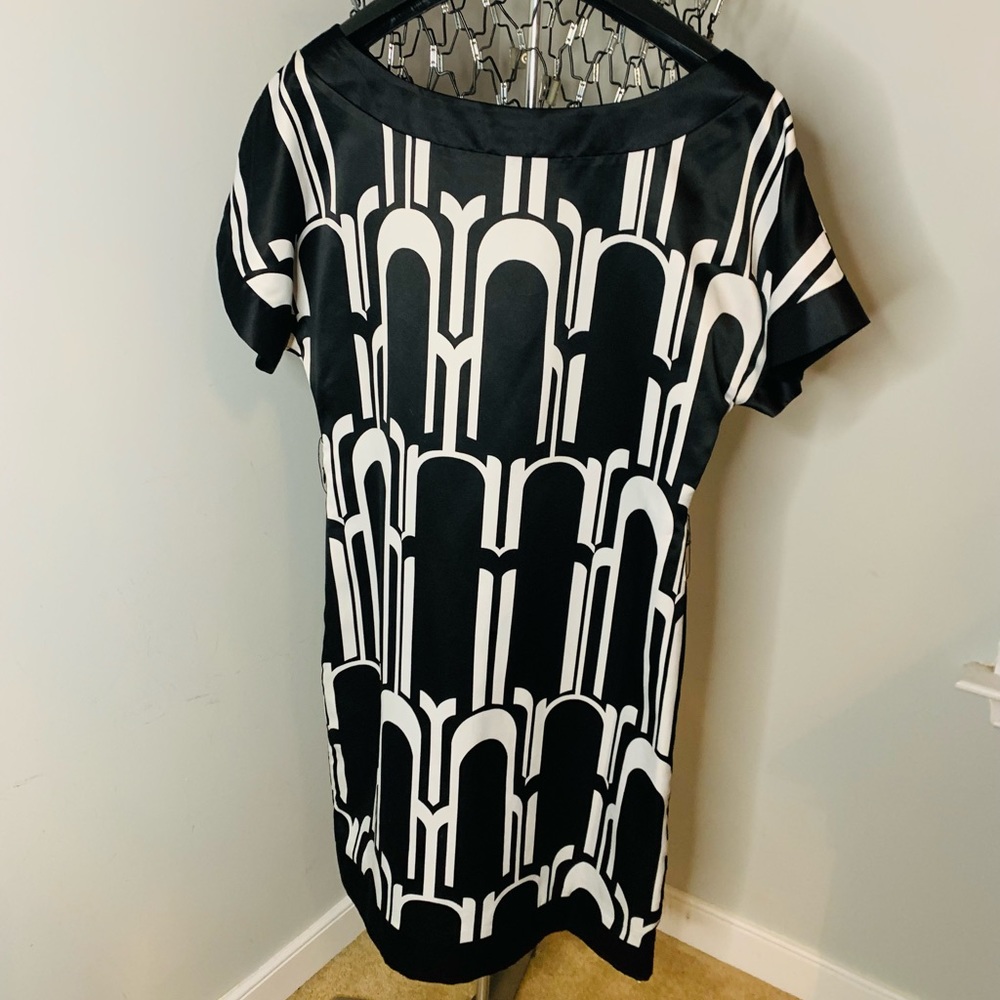 Max and Cleo Shift Dress Size Small